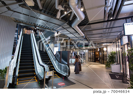 渋谷宮下公園の夜景 70046634