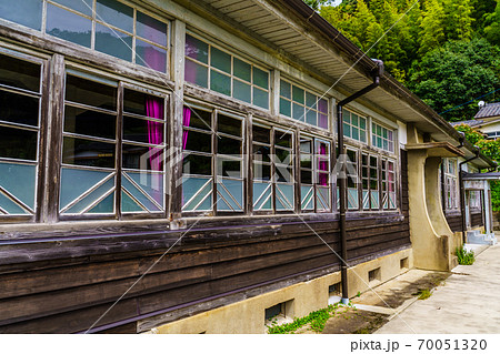 旧波佐見町立中央小学校講堂兼公会堂　歴史的記録　【長崎県東彼杵郡波佐見町 】 70051320