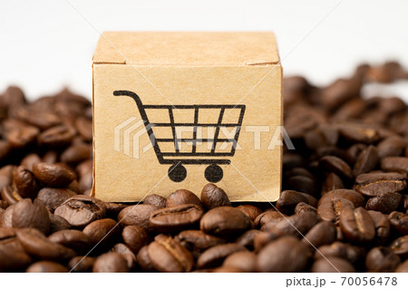 Box with shopping cart logo symbol on coffee beans, Import Export Shopping online or eCommerce delivery service store product shipping, trade, supplier concept. 70056478