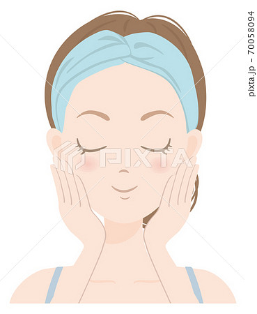 女性スキンケアA_03　気持ち良さそうな女性 70058094