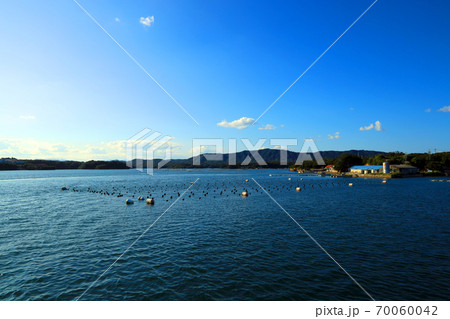 三重県志摩市の賢島エスパーニャクルーズから見る風景、英虞湾、海、大空、太陽【9月】 三重県志摩市の賢島エスパーニャクルーズから見る風景、英虞湾、海、大空、太陽【9月】 70060042