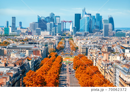 Avenue de la Grande Armee 70062372