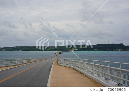 宮古島と伊良部島をつなぐ橋 宮古島と伊良部島をつなぐ橋 70066906