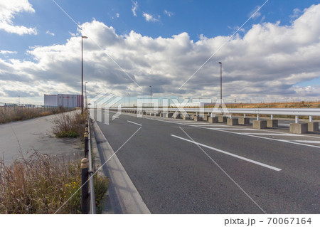 夢洲-夢洲東1付近から府道に沿って南西方向-2019年1月 夢洲-夢洲東1付近から府道に沿って南西方向-2019年1月 70067164