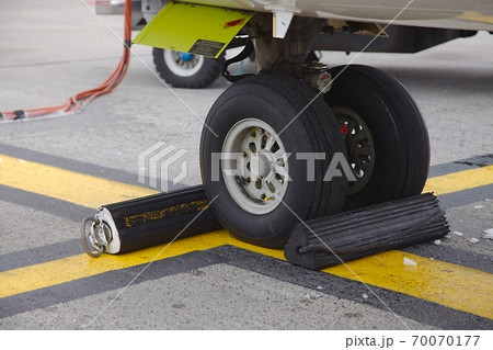 Landing Gear Landing Gear 70070177