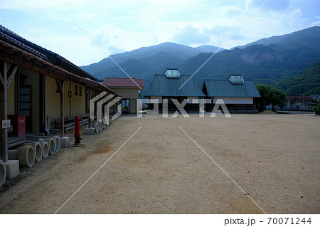 大阪城残石記念公園、道の駅の眺め・小豆島・北浦港 70071244