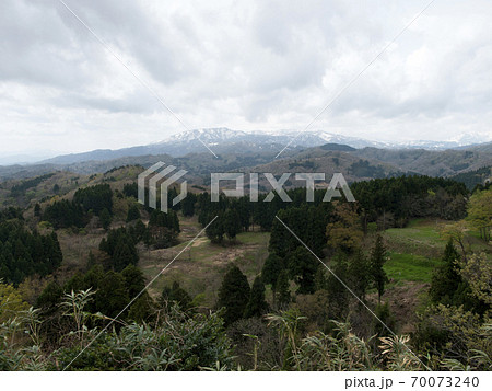 新潟県上越市 春日山城跡からの眺望 70073240
