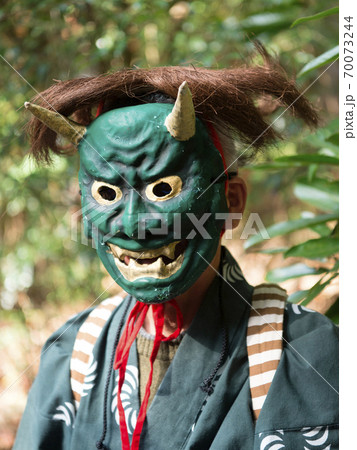 兵庫県三田市 駒宇佐八幡神社 雨乞いの百石踊り 青鬼 兵庫県三田市 駒宇佐八幡神社 雨乞いの百石踊り 青鬼 70073244