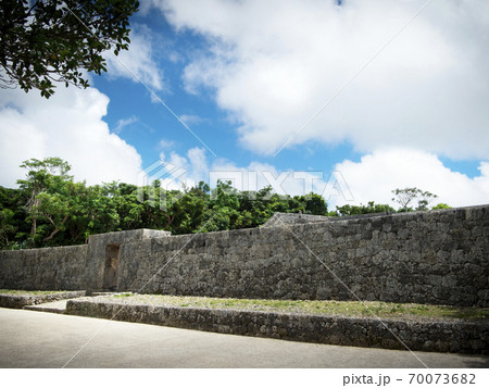 沖縄県 那覇市 玉陵（たまうどぅん） 70073682