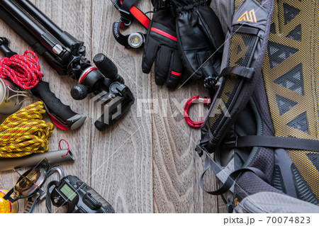 登山道具 俯瞰イメージ 70074823