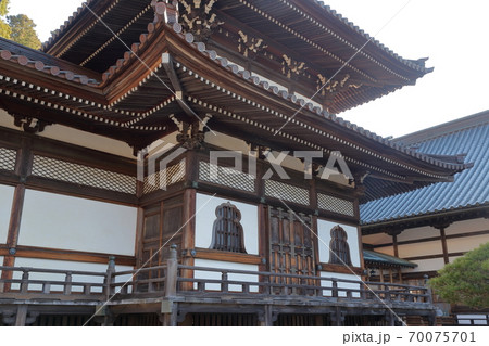 納牌堂(仏殿納牌堂 身延山久遠寺 山梨県) 納牌堂(仏殿納牌堂 身延山久遠寺 山梨県) 70075701