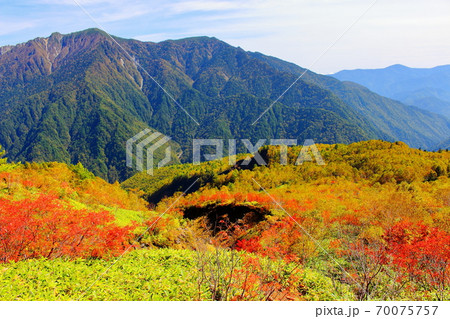 麗しき北アルプス　その2010　：　紅葉の焼岳　その2010   ：　 紅葉と北アルプス　2010 70075757