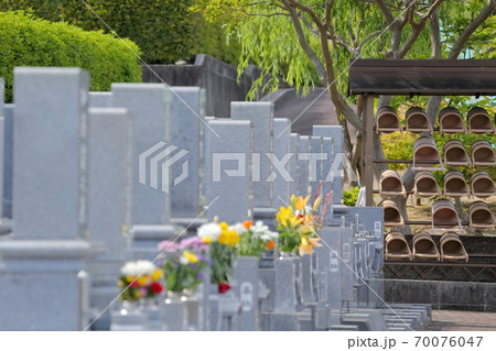 お墓の仏花 お墓の仏花 70076047