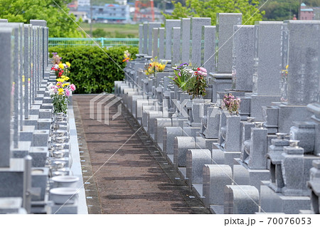 お墓の仏花 お墓の仏花 70076053