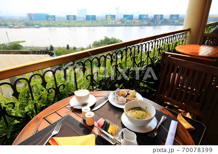 ホテルの朝食(ホーチミン) ホテルの朝食(ホーチミン) 70078399