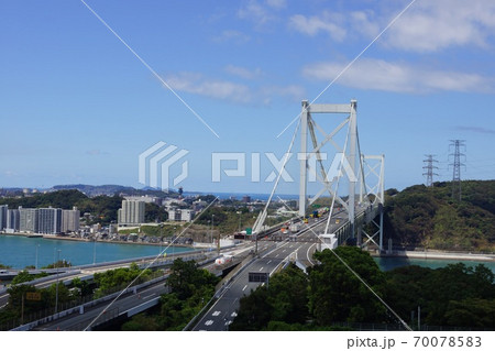 北九州市 門司区 めかり第二展望台から見た関門橋 70078583