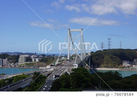 北九州市 門司区 めかり第二展望台から見た関門橋 北九州市 門司区 めかり第二展望台から見た関門橋 70078584