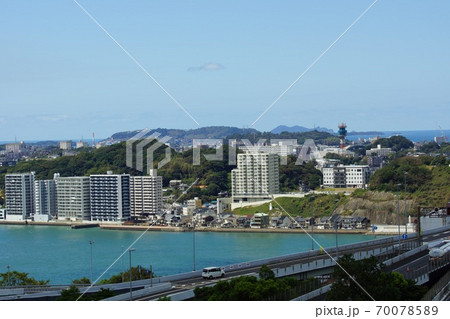 北九州市 門司区 めかり第二展望台から見た下関市街地 北九州市 門司区 めかり第二展望台から見た下関市街地 70078589