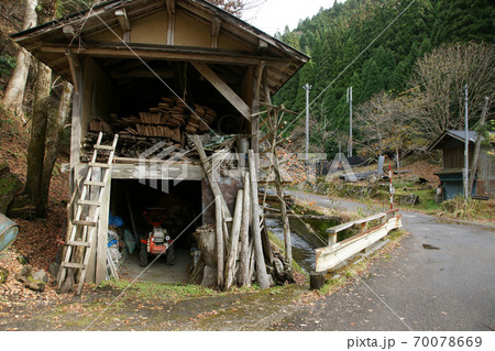 鳥取　四季の散歩　板井原集落 70078669