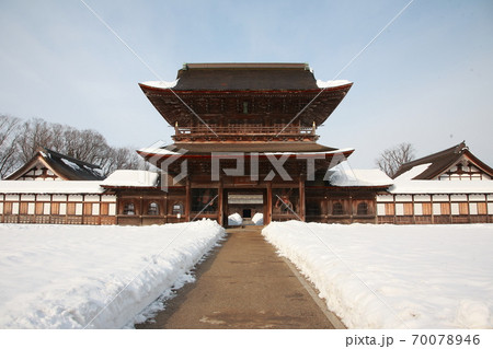 国宝瑞龍寺山門【富山県高岡市】 70078946