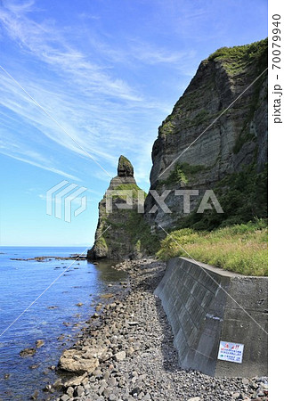 セタカムイ岩(北海道古平町) セタカムイ岩(北海道古平町) 70079940