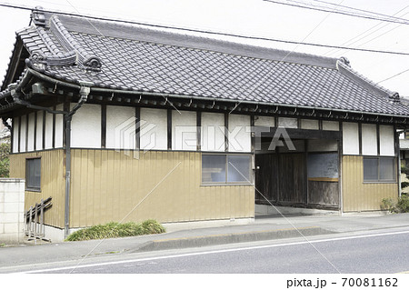 日光街道小山・間々田間 千駄塚の長屋門 日光街道小山・間々田間 千駄塚の長屋門 70081162