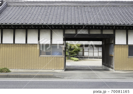 日光街道小山・間々田間　千駄塚の長屋門 70081165