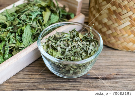 Dry stevia leaf 70082195