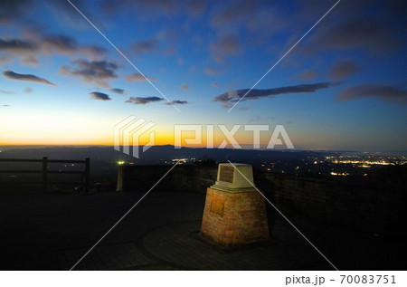 那須高原展望台からの日の出前の絶景 那須高原展望台からの日の出前の絶景 70083751