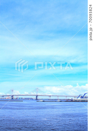横浜市、横浜ベイブリッジとその周辺の風景 横浜市、横浜ベイブリッジとその周辺の風景 70093824