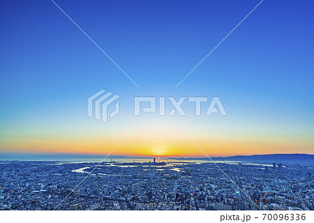 大阪 都市景観 あべのハルカスからの夕焼 大阪 都市景観 あべのハルカスからの夕焼 70096336