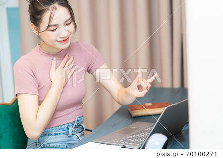 People with disabilities, sign language People with disabilities, sign language 70100271