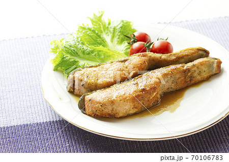 鮭のムニエル12 70106783