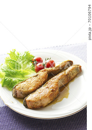 鮭のムニエル16 70106794