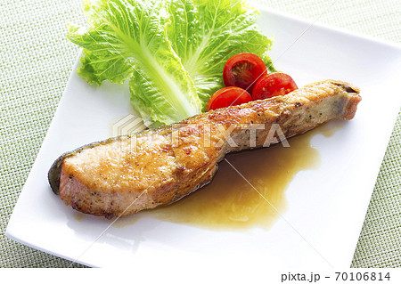 鮭のムニエル7 70106814