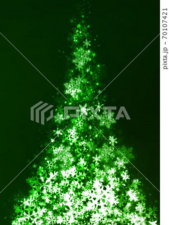 緑キラキラグラデーションと雪 70107421