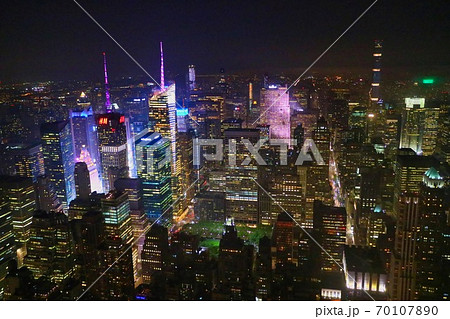 アメリカ ニューヨーク エンパイアステートビルからの夜景の写真素材