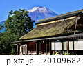 富士山　初冠雪　02 70109682