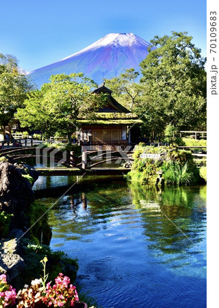 富士山 初冠雪 03 富士山 初冠雪 03 70109683