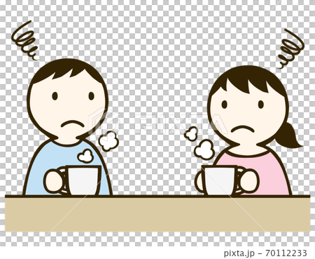 Men and women making tea Men and women making tea 70112233