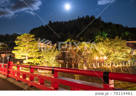 《岐阜県》飛騨高山・古い町並《夜景》 《岐阜県》飛騨高山・古い町並《夜景》 70114461
