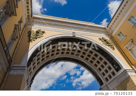 Triumphal Arch of the General Staff on Palace Square - St. Petersburg Russia 70120135