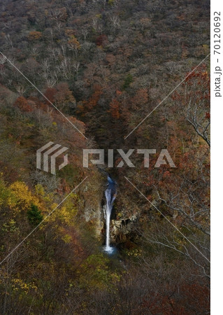 秋の那須高原　駒止の滝 70120692