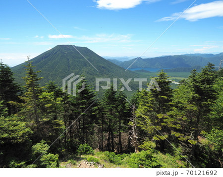 太郎山登山道からの男体山 中禅寺湖の写真素材