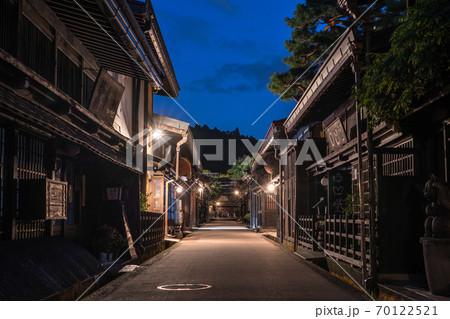 《岐阜県》飛騨高山・古い町並《夜景》 70122521
