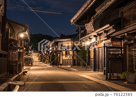 《岐阜県》飛騨高山・古い町並《夜景》 70122565