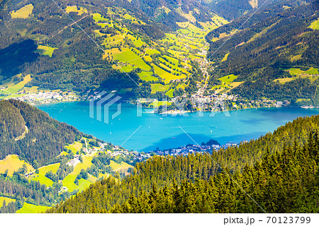 Lake Zell, German: Zeller See, at Zell am See in Austrian Alps, Austria Lake Zell, German: Zeller See, at Zell am See in Austrian Alps, Austria 70123799