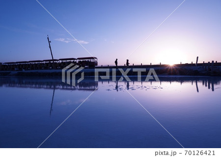 中国チャカ塩湖の絶景 中国チャカ塩湖の絶景 70126421
