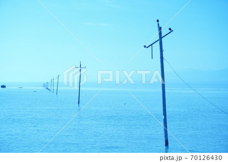 中国チャカ塩湖の絶景 70126430