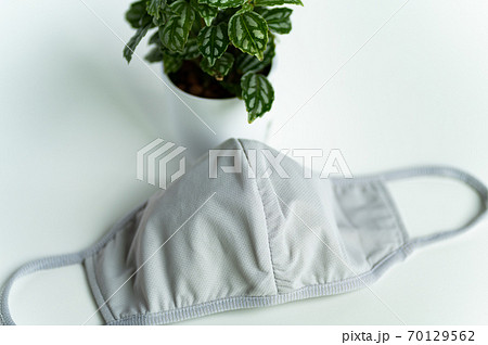 新型コロナウイルス対策布マスク 70129562